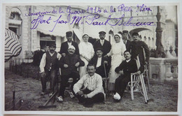 CARTE PHOTO - BLESSÉS EN CONVALESCENCE ET INFIRMIÈRES - HOPITAL MILITAIRE Á L'HOTEL CARLTON 1914-18 - CANNES - Cannes