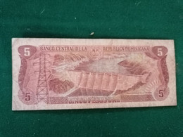 République Dominicaine  -  5 Pesos - 1996 -  Circulé - Dominicaine