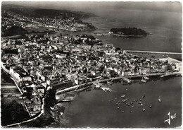 CPSM DE DOUARNENEZ  (FINISTERE)  VUE AERIENNE  R. HENRARD, PILOTE ET OPERATEUR - Douarnenez