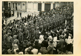 Montargis * 3 Cartes Photos + 1 Photo * WW2 Guerre 39/45 War * Libération ? * Passage Devant A. CHERBUY électricité - Montargis