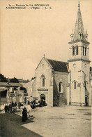 Aigrefeuille * La Place De L'église * Sortie De Messe * Environs De La Rochelle - Otros & Sin Clasificación