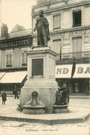 La Flèche * Place Et Statue Henri IV * Grand Bazar - La Fleche