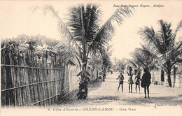 COTE D'IVOIRE - GRAND LAHOU - UNE RUE - Côte-d'Ivoire