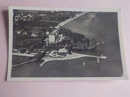CPSM  AU + RAPIDE ANNECY LA PLAGE ET L IMPERIAL PALACE  VOYAGEE TIMBREE 1949 FORMAT CPA - - Annecy