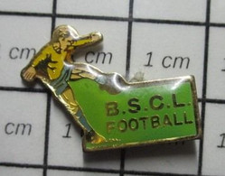 1316b Pin's Pins / Beau Et Rare / THEME : SPORTS / CLUB BSCL FOOTBALL - Football