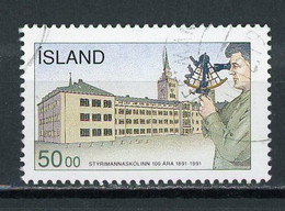 ISLANDE - ECOLE DE NAVIGATION MARITIME - N° Yvert 710 Obli. - Usati