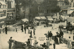 La Baule * La Place Du Marché * Marchands Foire * Boucherie Centrale - La Baule-Escoublac
