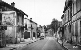 MARGAUX (Gironde) - La Grand' Rue - Château La Gurgue, 2cv Citroën - Margaux