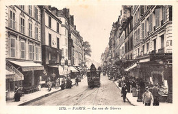 PARIS-75006- LA RUE DE SEVRES - Arrondissement: 06