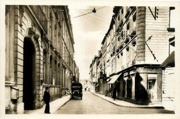 Sedan * La Rue Gambetta * Commerces Magasins - Sedan