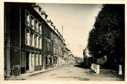 Rocroi * La Rue Dauphine * Mercerie Bonneterie DEVAUX - Autres & Non Classés