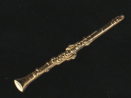 74399-Pin's.Clarinette.Saxophone.Jazz. - Musique