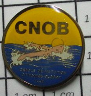 1316A Pin's Pins / Beau Et Rare / THEME : SPORTS / NATATION CLUB CNOB OTTIGNIES BELGIQUE - Schwimmen