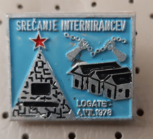 Holocaust Memorial Day Deportations Concentration Camp Logatec 1978 World War II. Yugoslavia Pin Badge - Militaria