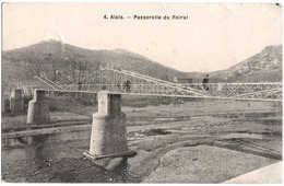 CPA DE ALES  (GARD)  PASSERELLE DU FOIRAL - Alès