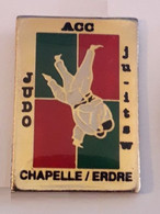 AN414 Pin's ACC JUDO Club La Chapelle Sur Erdre Loire-Atlantique Ju-jitsu JI ITSU Achat Immédiat - Judo