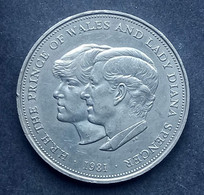 Grande Bretagne - Médaille Du Mariage Du Prince Charles Et Lady Diana 1981 - Royal/Of Nobility