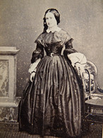 Photo CDV Mevius à Rennes  Jeune Femme élégante  Belle Robe En Soie  Sec. Empire  CA 1865 - L604D - Old (before 1900)