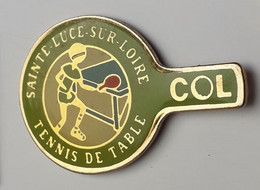 AN451 Pin's Tennis De Table Ping Pong Sainte Luce Sur Loire COL Loire-Atlantique Achat Immédiat - Tischtennis