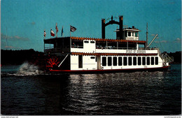 Iowa Dubuque Spirit Of Dubuque Mississippi River Paddlewheeler - Dubuque