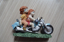 Moto Type Chopper Avec Figurines De Marque Inconnue - Motorcycles