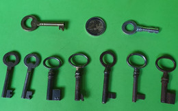 Lot 9 Anciens Outils Petites CLEFS - Pour Porte Armoire Placard - Etat D'usage "dans Leur Jus"- Vers 1930 1960 - Autres Appareils