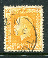 New Zealand 1915-30 KGV - Recess - P.14 X 14½ - 2d Yellow Used (SG 418a) - Used Stamps