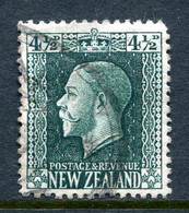 New Zealand 1915-30 KGV - Recess - P.14 X 14½ - 4½d Deep Green Used (SG 423a) - Gebraucht