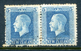 New Zealand 1915-30 KGV - Recess - P.14 X 13½ - 5d Light Blue Pair Used (SG 424) - Usados