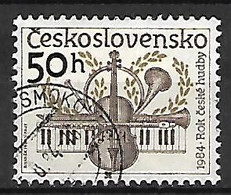 TCHECOSLOVAQUIE     -    1984 .   Y&T N° 2586 Oblitéré.  Violon, Piano, Cor .... - Used Stamps