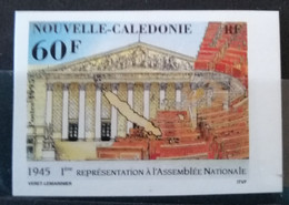 Nouvelle-Calédonie NON DENTELE N°700**. Cote 10€ - Geschnittene, Druckproben Und Abarten