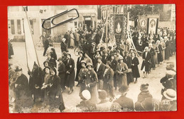 Fosses La Ville : Photo-carte Cortège Historique Et  Religieux En Mai 1928 - Lugares
