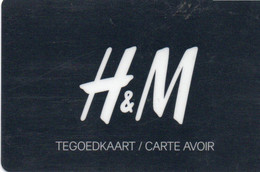 Carte Cadeau - Belgique - H & M - Noire Avec Lettres Argent - Other & Unclassified