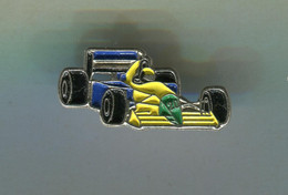 Pin's - Voiture Formule 1 -  Au Dos Benetton - F1