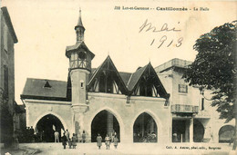 Castillonnès * La Place Et La Halle * Villageois - Sonstige & Ohne Zuordnung