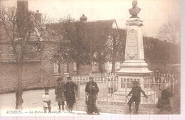 60 - Auneuil (oise) - La Statue De Boulenger - Auneuil