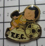 117 Pin's Pins / Beau Et Rare / THEME : SPORTS / CLUB FOOTBALL FEMININ ? T.E.C. - Football