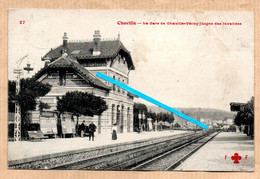 Dept 92 : ( Hauts De Seine ) Chaville, La Gare De Chaville-Vélizy, ( Ligne Des Invalides ), Quais, Rails, Animée. - Chaville