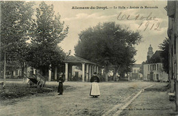 Allemans Du Dropt * La Halle , Arrivée De Marmande * Villageois - Andere & Zonder Classificatie