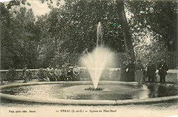 Nérac * Le Square Du Pont Neuf * Villageois - Nerac