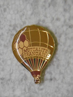 Pin's Montgolfières - Montgolfière Fédération Nationale De Mutualité Française - Pins Mutuelles - Pin BALLON BALLOON - Airships