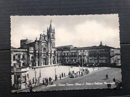 ACIREALE ( CATANIA ) PIAZZA DUOMO CHIESA S. PIETRO E PALAZZO MUNICIPALE  1956 - Acireale