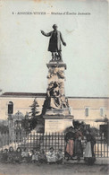 AIGUES-VIVES (Gard) - Statue D'Emile Jamais - Aigues-Vives