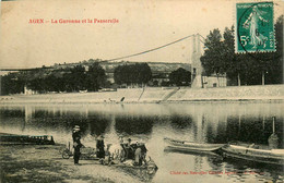 Agen * Lavoir Laveuses Lavandières * La Garonne Et La Passerelle - Agen