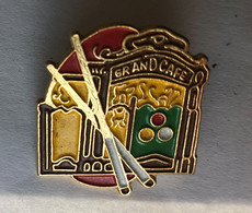 Pin's BILLARD Grand Café - Billard