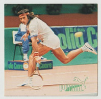 Guillermo Vilas (Tennis) - Cartocino Adesivo, Formato 9,2x9 -  " Publ. Puma " - Originale, Perfetto - (4) - Trading-Karten