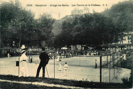 Uriage Les Bains * Le Tennis Et Le Château Du Village * Les Courts - Uriage