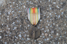 Médaille Française Commémorative De 1914 1918 - Frankrijk