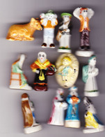 12 Fèves Pour Un Envoi En France Frais D'expédition Gratuits Céramique Creche Avec Santons Jésus Rois Mages Ange Boeuf.. - Frühe Figuren