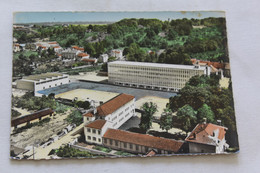 Cpm, Neufchateau, Le Lycée Bleu, Vosges 88 - Neufchateau